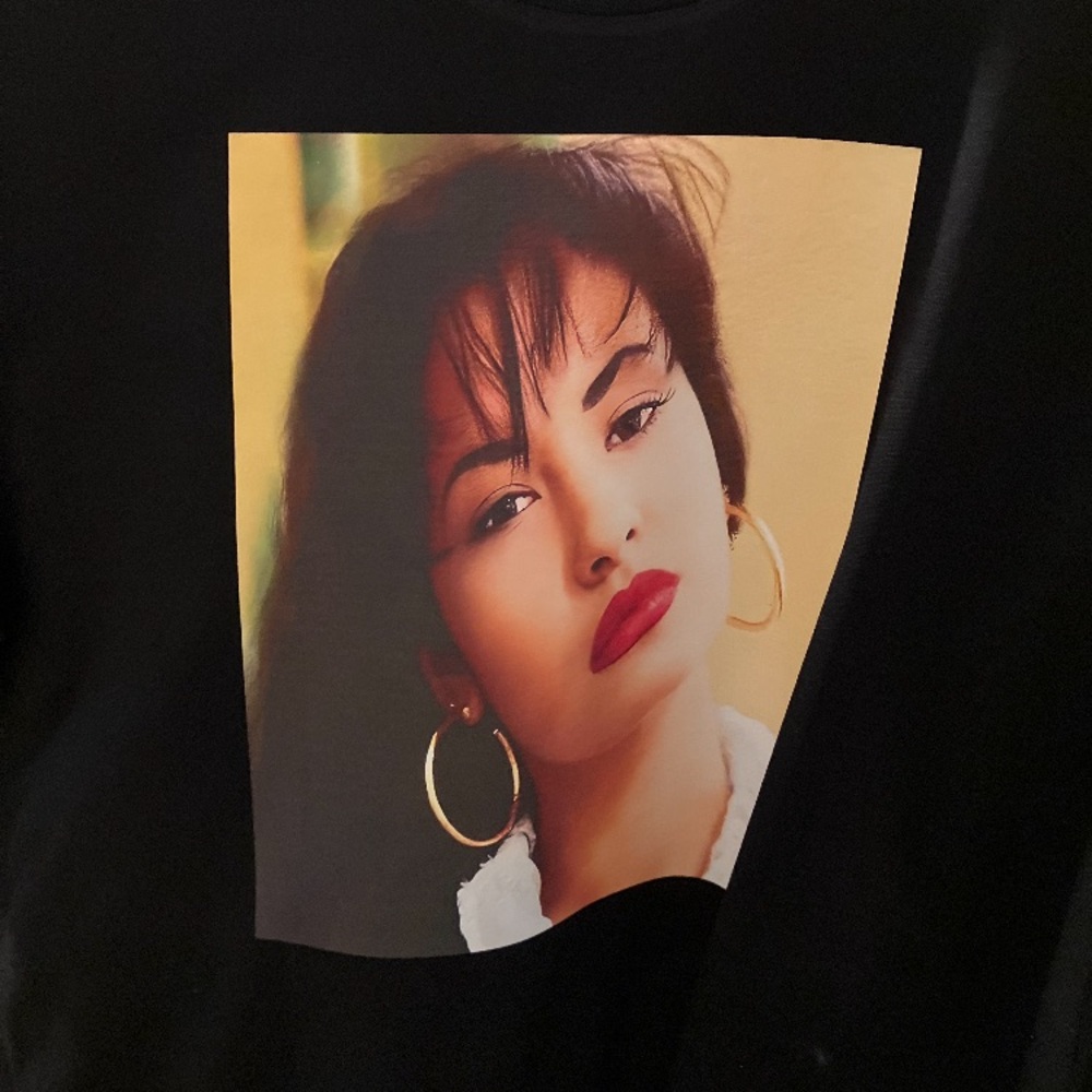 Selena T shirt size large can make more what size are you?
